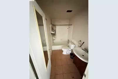 1875 Cherokee Dr #4, Salinas, CA 93906 - Photo 11