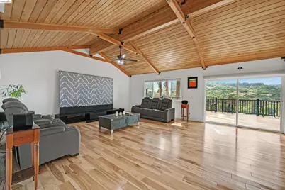 49 Christopher Ct, El Sobrante, CA 94803 - Photo 5