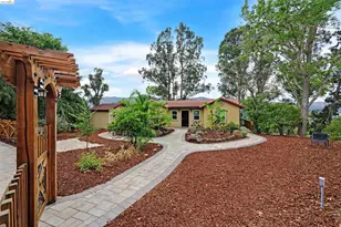 49 Christopher Ct, El Sobrante, CA 94803 - Photo 3