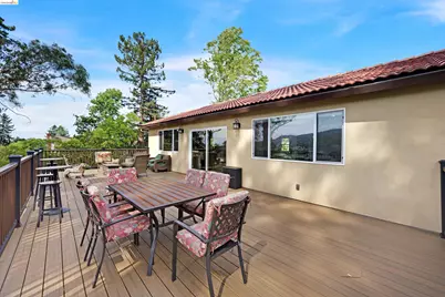 49 Christopher Ct, El Sobrante, CA 94803 - Photo 17