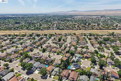 1846 Bayberry Ln, Tracy, CA 95376 - Photo 43