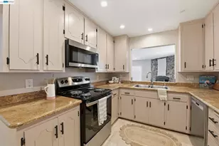 17356 Via Chiquita, San Lorenzo, CA 94580 - Photo 11