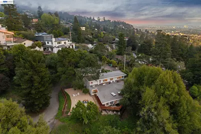 1055 Sterling Avenue, Berkeley, CA 94708 - Photo 59
