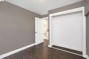 2821 Vallecito Pl, Oakland, CA 94606 - Photo 11