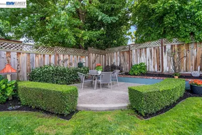 2090 Foxswallow Rd, Pleasanton, CA 94566 - Photo 35