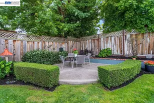 2090 Foxswallow Rd, Pleasanton, CA 94566 - Photo 35