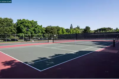 1067 Ridge Park Dr, Concord, CA 94518 - Photo 43
