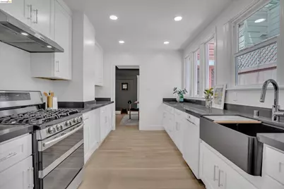 2312 35th Ave, San Francisco, CA 94116 - Photo 19