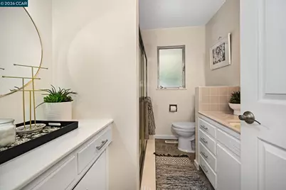 1067 Ridge Park Dr, Concord, CA 94518 - Photo 23