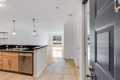 6400 Christie Ave #4225, Emeryville, CA 94608 - Photo 1
