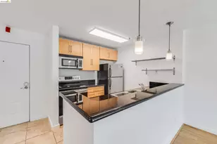 6400 Christie Ave, Emeryville, CA 94608 - Photo 3
