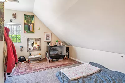 1264 Alcatraz Ave, Berkeley, CA 94702 - Photo 57