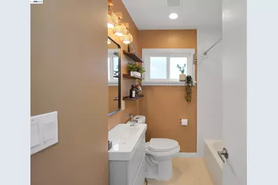 1341 McFarlane Ln, Hayward, CA 94544 - Photo 39