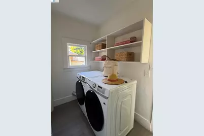 2221 Roosevelt, Berkeley, CA 94703 - Photo 13