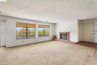 1757 Stuart Ct, Benicia, CA 94510 - Photo 5