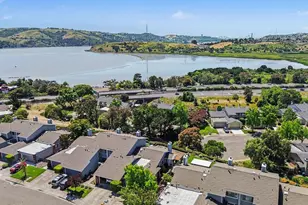 1757 Stuart Ct, Benicia, CA 94510 - Photo 27
