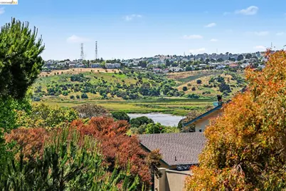 1757 Stuart Ct, Benicia, CA 94510 - Photo 27