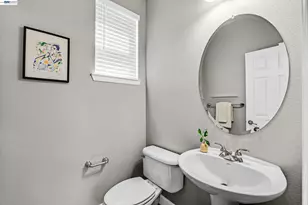 454 Silverwood St, Brentwood, CA 94513 - Photo 27