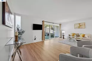 651 Moraga Rd, Moraga, CA 94556 - Photo 1