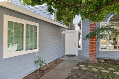 3400 Cobblestone Dr, Rocklin, CA 95765 - Photo 3