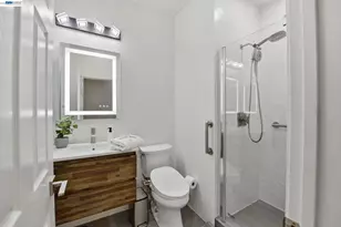 234 Bridgewater Rd, Hayward, CA 94544 - Photo 45