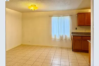 2828 Viola St, Oakland, CA 94619 - Photo 13