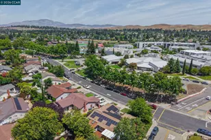 9871 Broadmoor Dr, San Ramon, CA 94583 - Photo 45