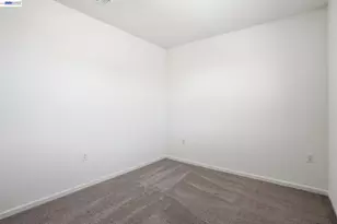 16047 Pirates Cv Ln, Lathrop, CA 95330 - Photo 13