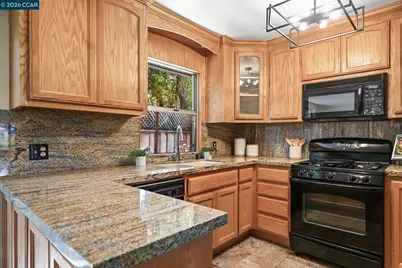 861 Holly Hill Dr, Walnut Creek, CA 94596 - Photo 13