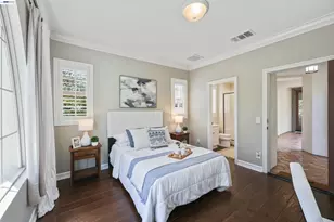 8320 New Park Ln, San Diego, CA 92127 - Photo 25