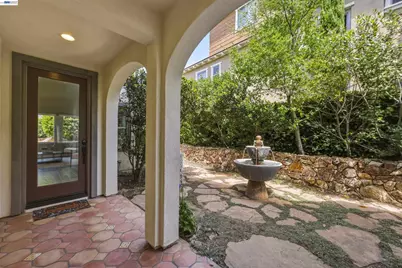 8320 New Park Ln, San Diego, CA 92127 - Photo 5