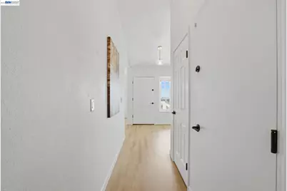 27836 16th St, Hayward, CA 94544 - Photo 5