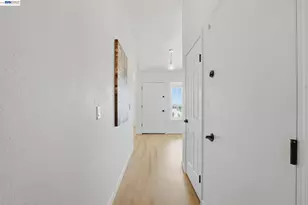 27836 16th St, Hayward, CA 94544 - Photo 5