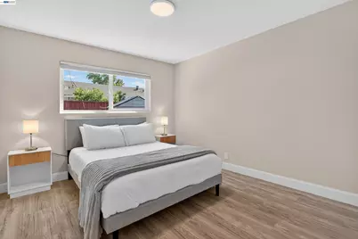 956 W Hacienda, Campbell, CA 95008 - Photo 17
