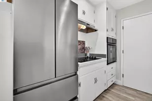 956 W Hacienda, Campbell, CA 95008 - Photo 11