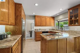 4622 Muirwood Dr, Pleasanton, CA 94588 - Photo 9