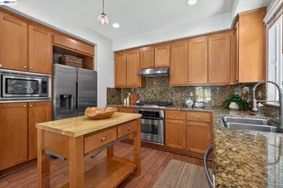5880 Hillbrook Pl, Dublin, CA 94568 - Photo 13