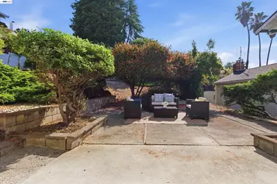 19304 Barclay Rd, Castro Valley, CA 94546 - Photo 27