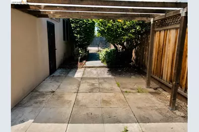 13904 Lark St, San Leandro, CA 94578 - Photo 25