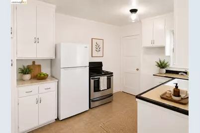 13904 Lark St, San Leandro, CA 94578 - Photo 17