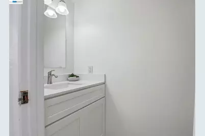 27720 Persimmon Drive, Hayward, CA 94544 - Photo 13