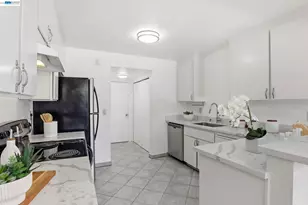 27720 Persimmon Dr, Hayward, CA 94544 - Photo 9