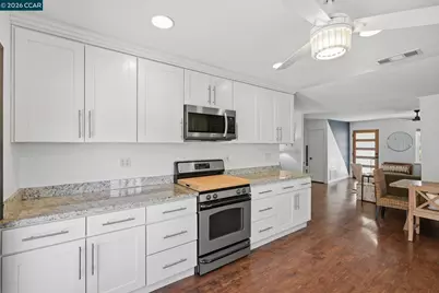 2363 Hemlock Ave, Concord, CA 94520 - Photo 11