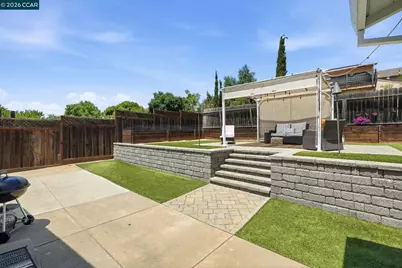 2363 Hemlock Ave, Concord, CA 94520 - Photo 21