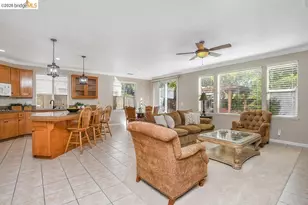 2421 Silveria Way, Antioch, CA 94531 - Photo 9