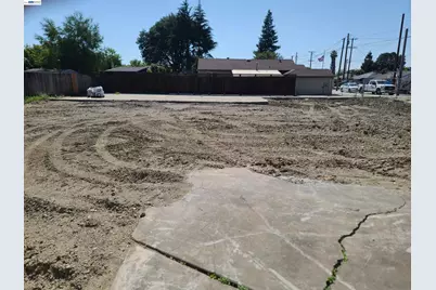 867 Lewelling Blvd, Ashland, CA 94541 - Photo 5