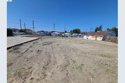 867 Lewelling Blvd, Ashland, CA 94541 - Photo 17