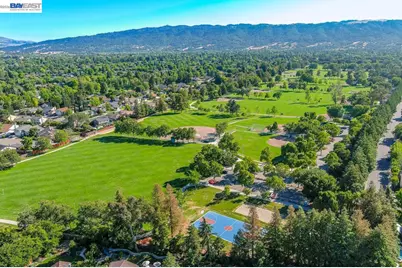 223 Birch Creek Dr, Pleasanton, CA 94566 - Photo 47