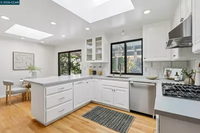 128 Corliss Dr, Moraga, CA 94556 - Photo 9
