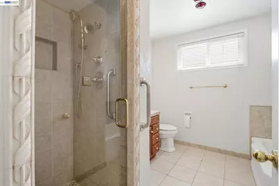 930 Castle St, San Leandro, CA 94578 - Photo 21